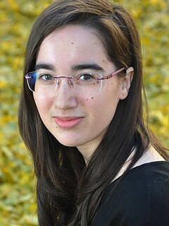 Dr. des. Monika Ludwig Dr. des. Monika Ludwig